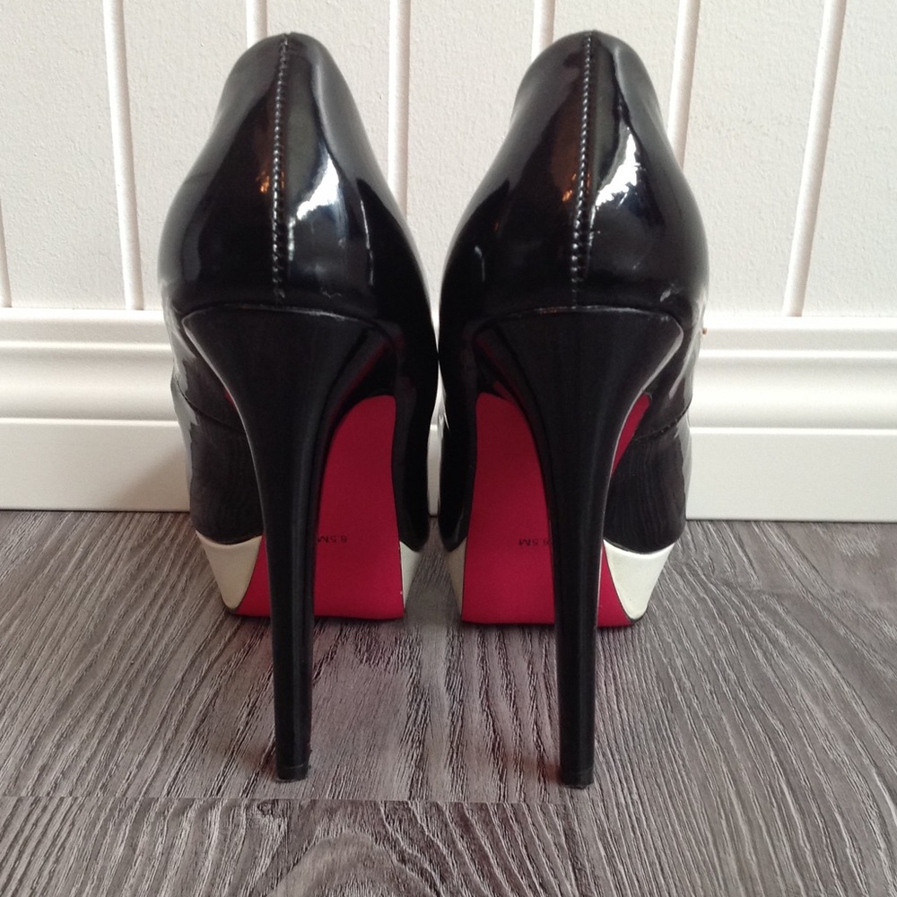 Statement Stillettos! - Picture 3 of 6